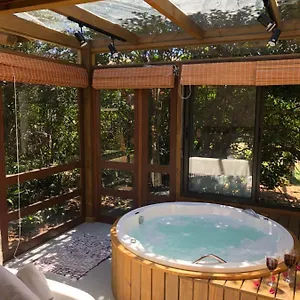 Watu Kerere Inn